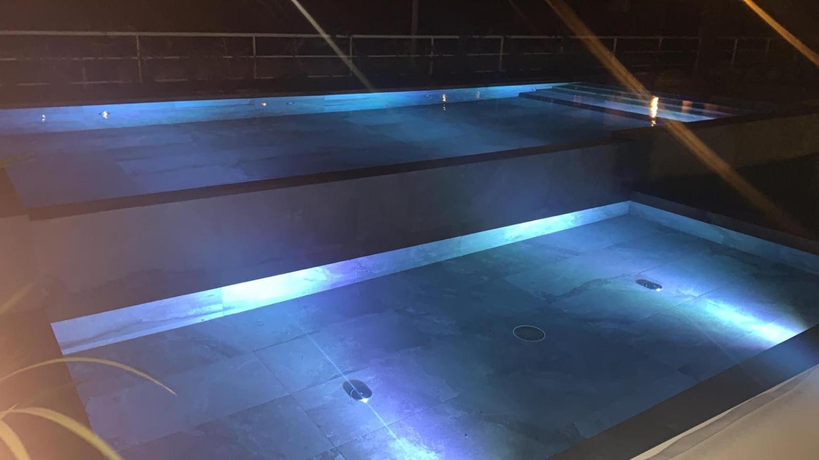 New Luxury Apartment With Private Heated Pool And Amazing Terrace With Seaview スプリト エクステリア 写真