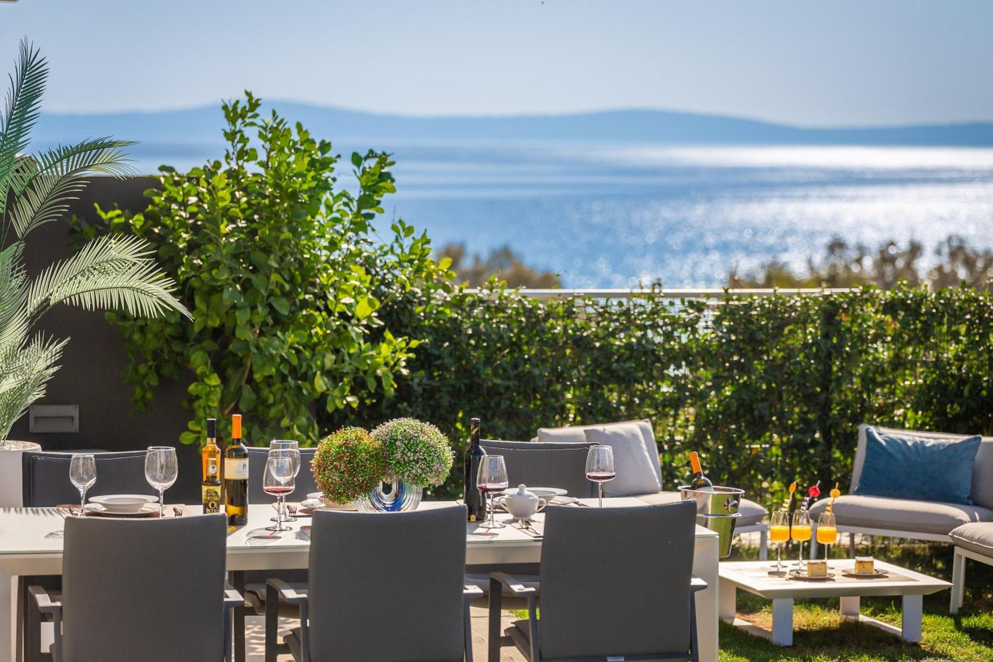 New Luxury Apartment With Private Heated Pool And Amazing Terrace With Seaview スプリト エクステリア 写真