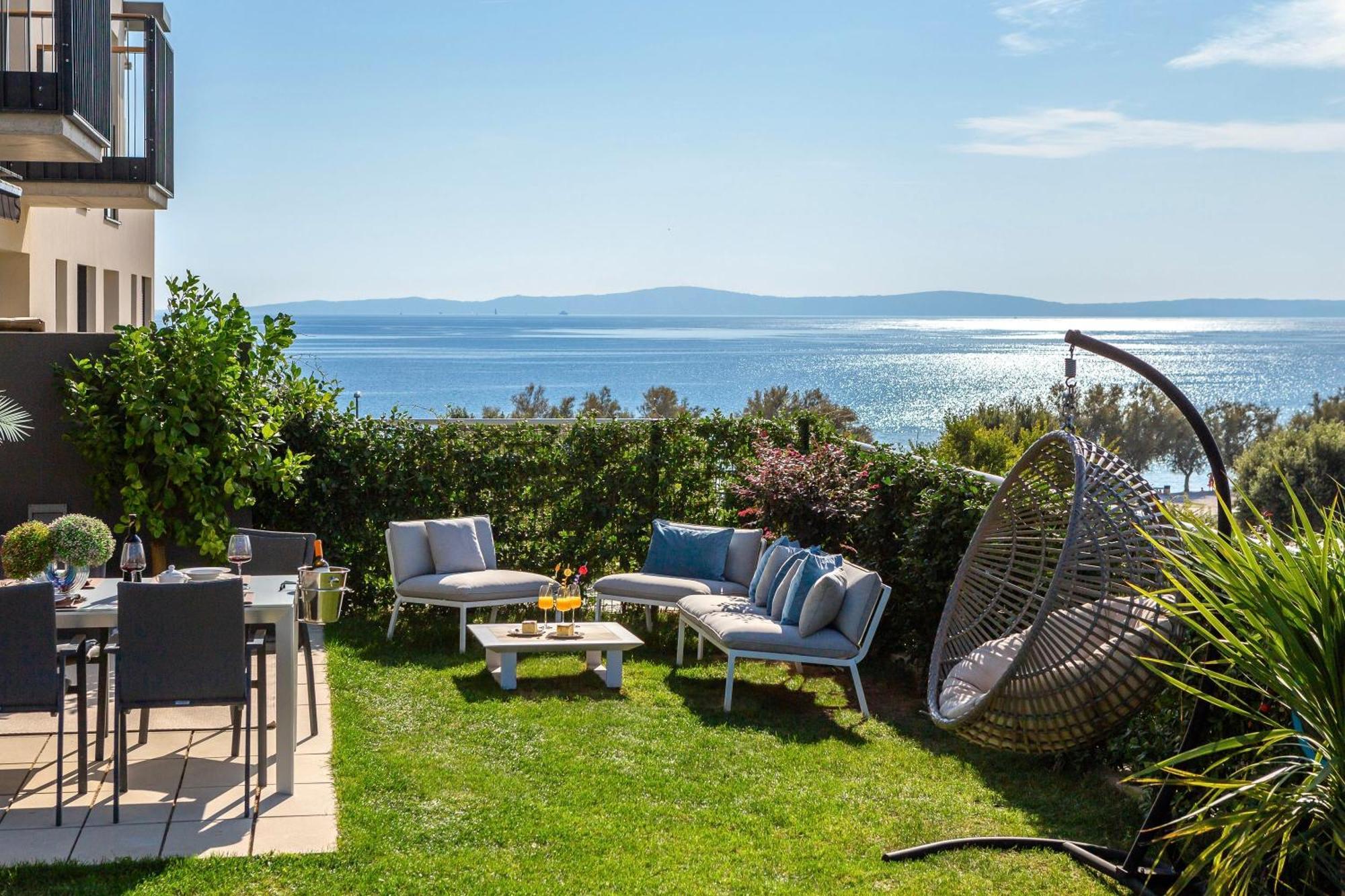 New Luxury Apartment With Private Heated Pool And Amazing Terrace With Seaview スプリト エクステリア 写真