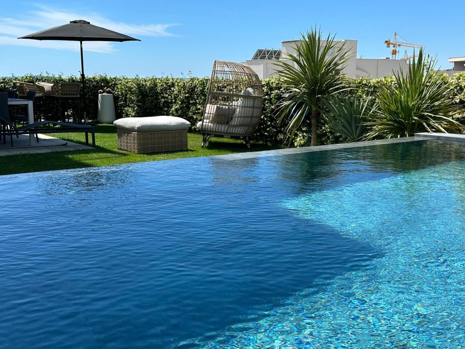 New Luxury Apartment With Private Heated Pool And Amazing Terrace With Seaview スプリト エクステリア 写真